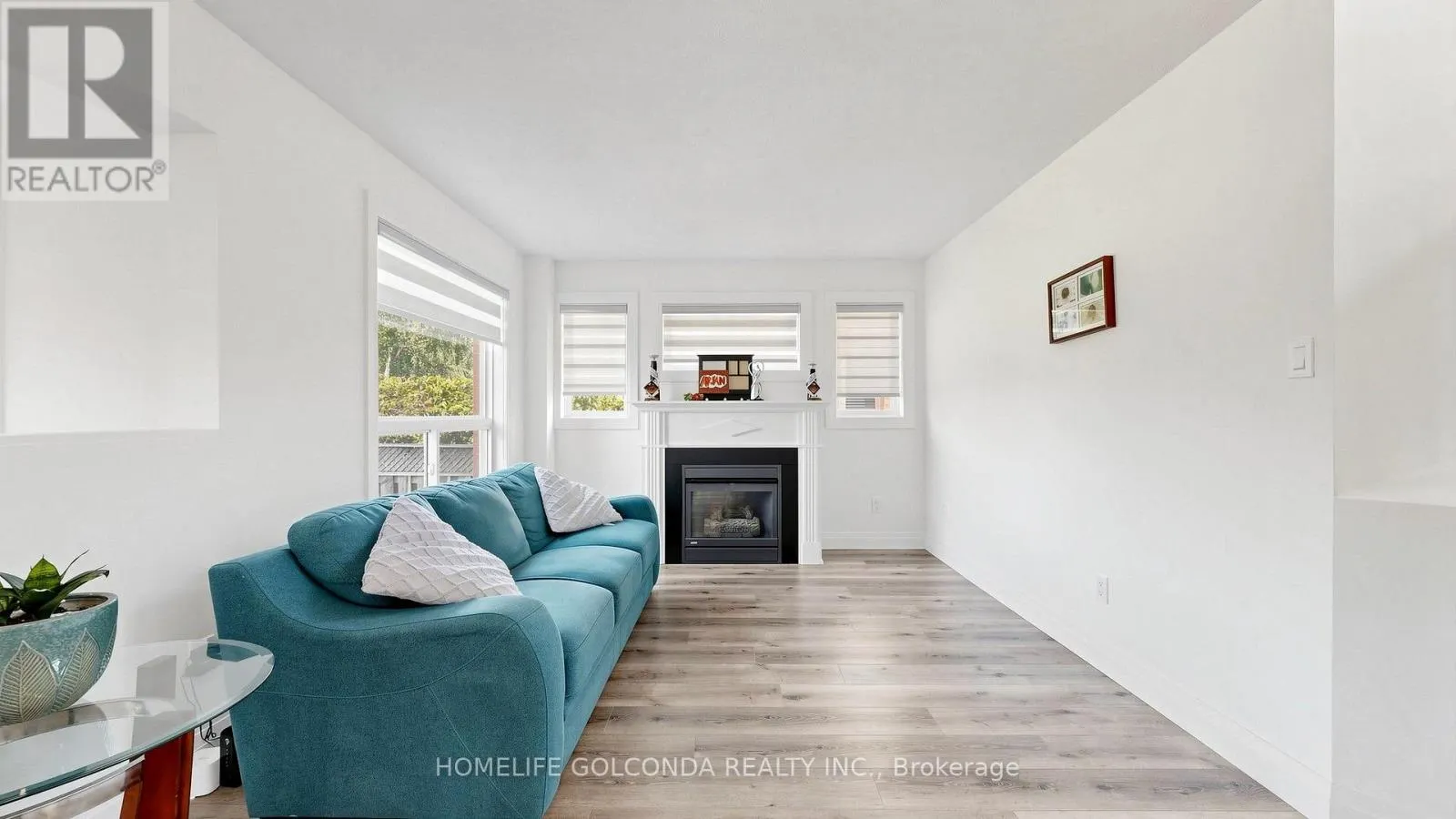 1304 VINCENT CRESCENT