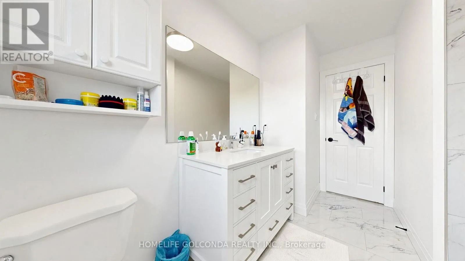 1304 VINCENT CRESCENT