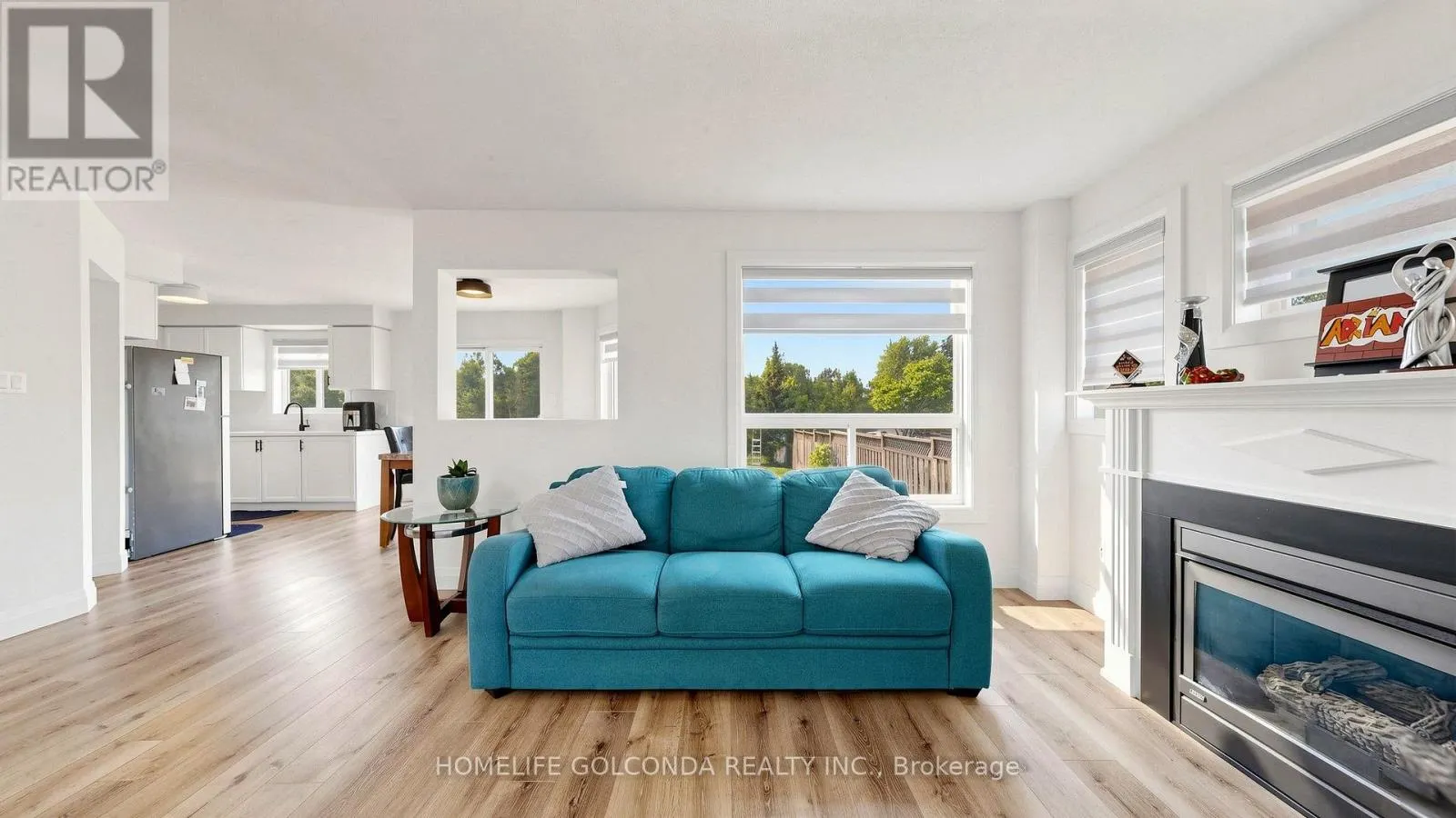 1304 VINCENT CRESCENT