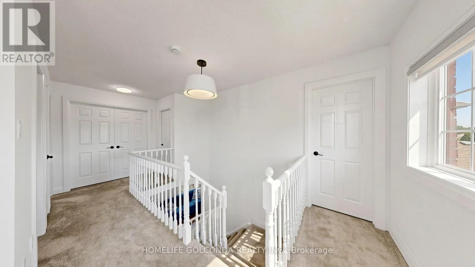 1304 VINCENT CRESCENT