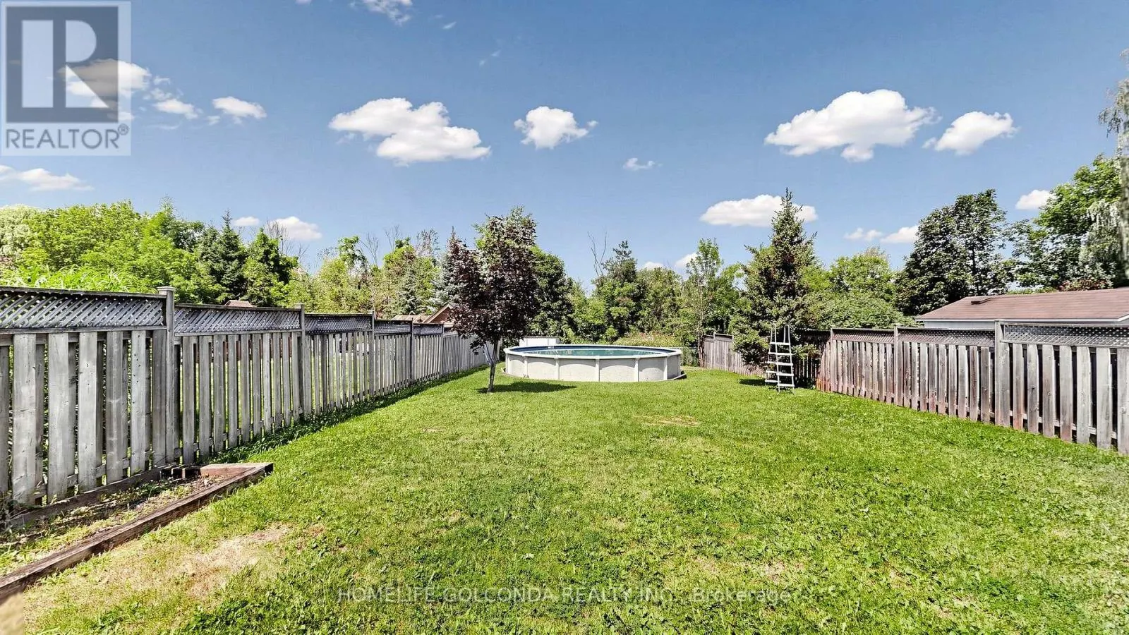 1304 VINCENT CRESCENT