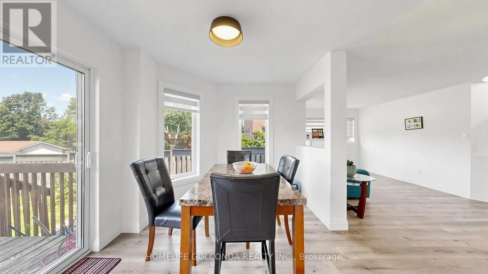 1304 VINCENT CRESCENT