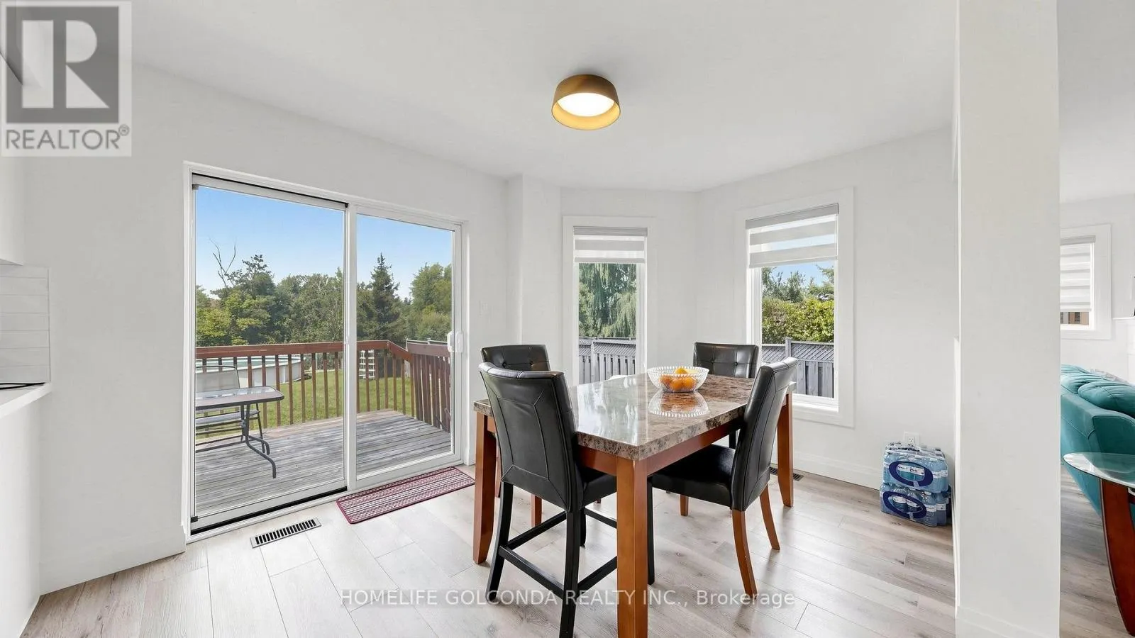 1304 VINCENT CRESCENT