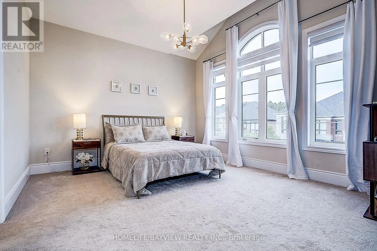 13 COTTONWOOD HOLLOW COURT