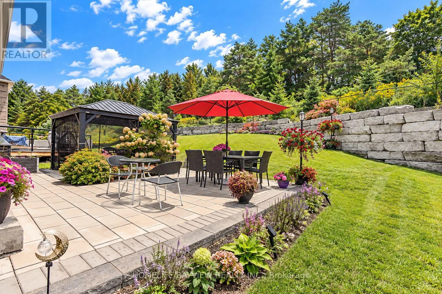 13 COTTONWOOD HOLLOW COURT