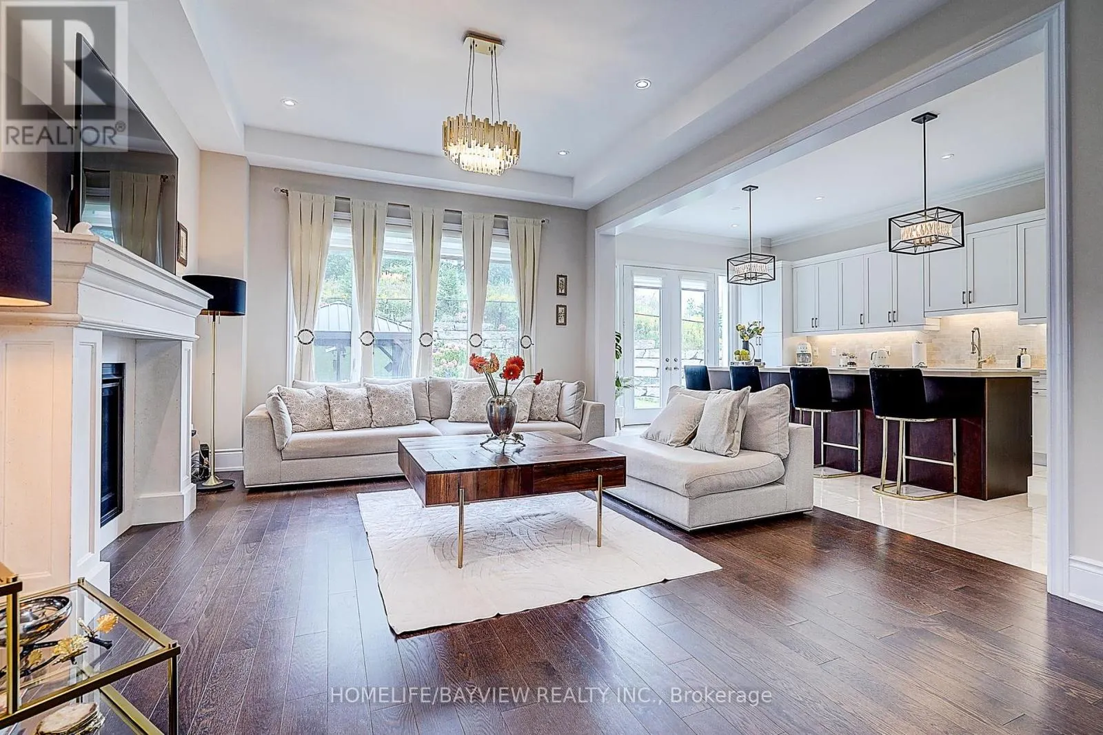13 COTTONWOOD HOLLOW COURT