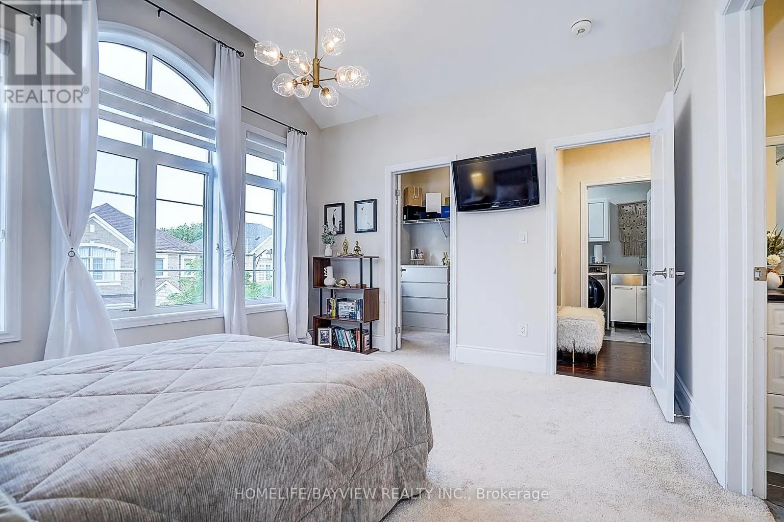 13 COTTONWOOD HOLLOW COURT
