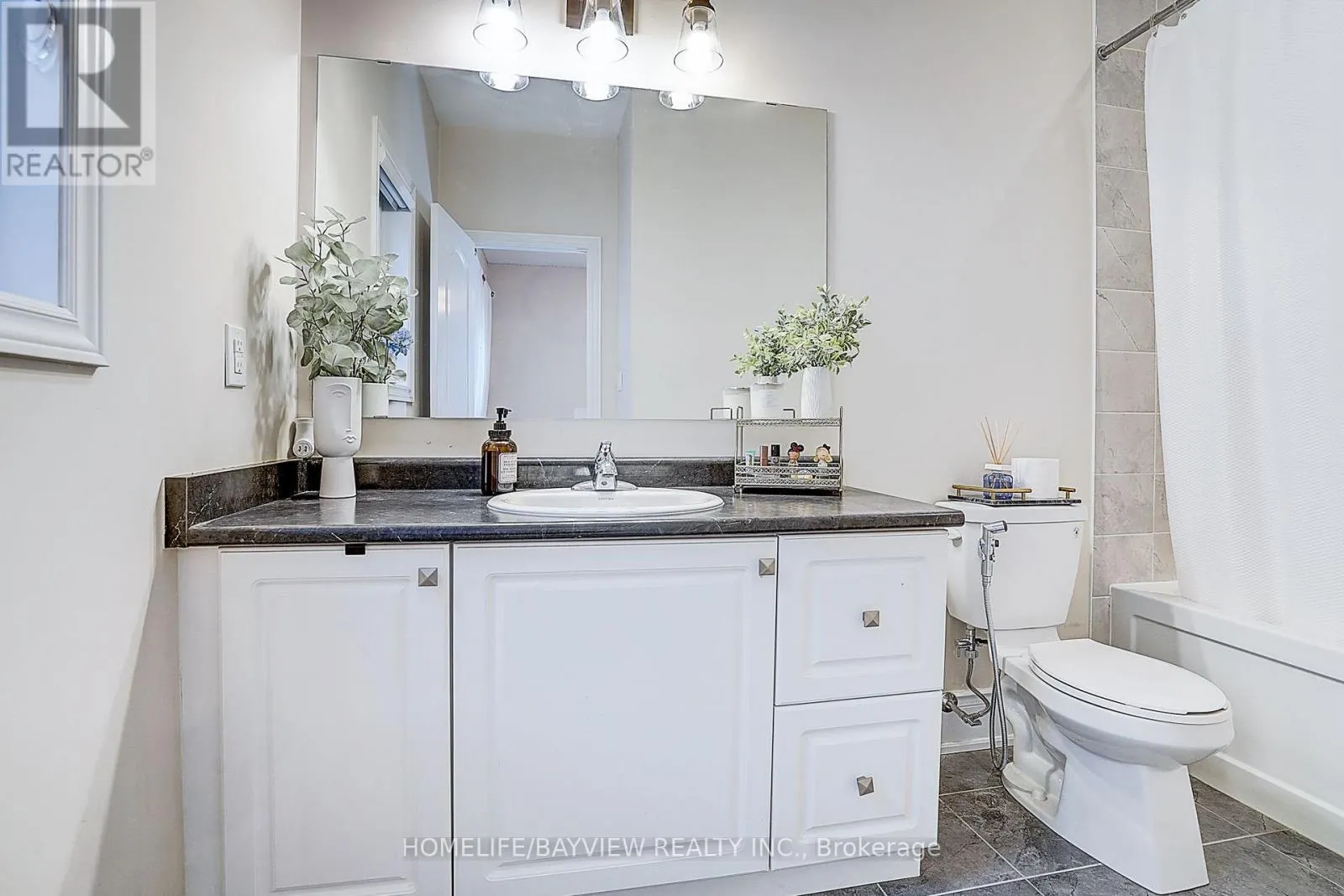13 COTTONWOOD HOLLOW COURT