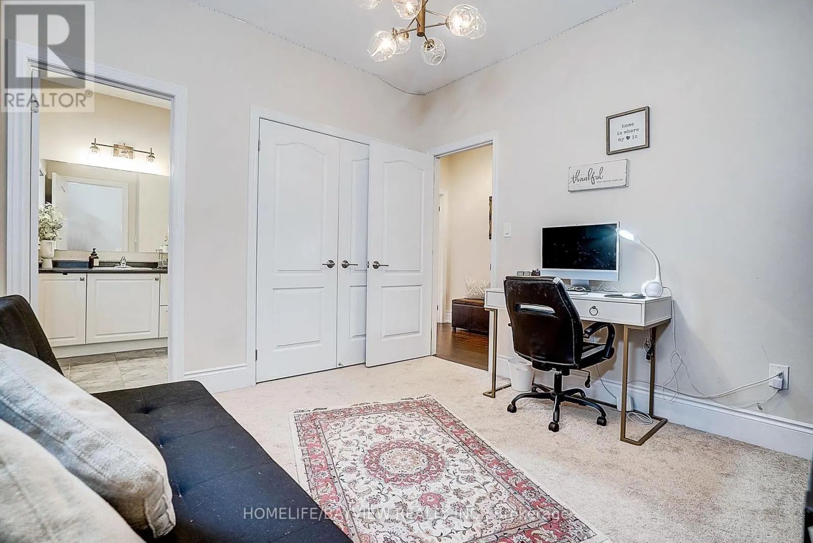13 COTTONWOOD HOLLOW COURT