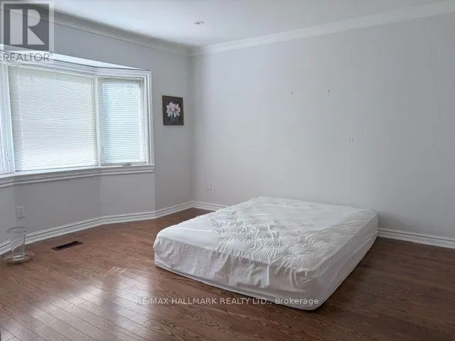 11 SLEEPY HOLLOW LANE