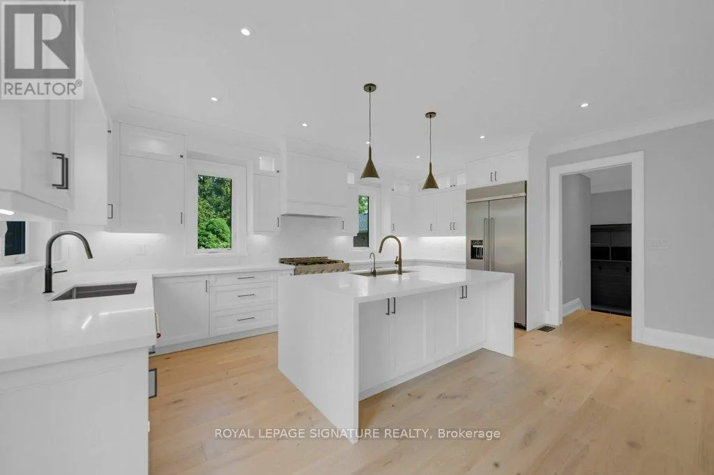 92 HOWARD ROAD