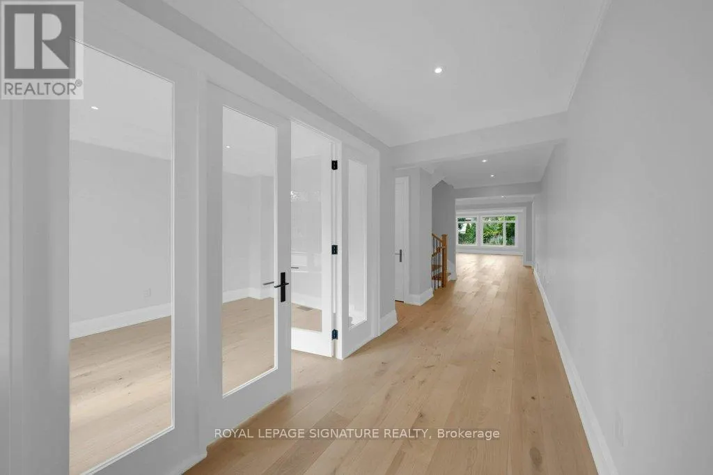 92 HOWARD ROAD