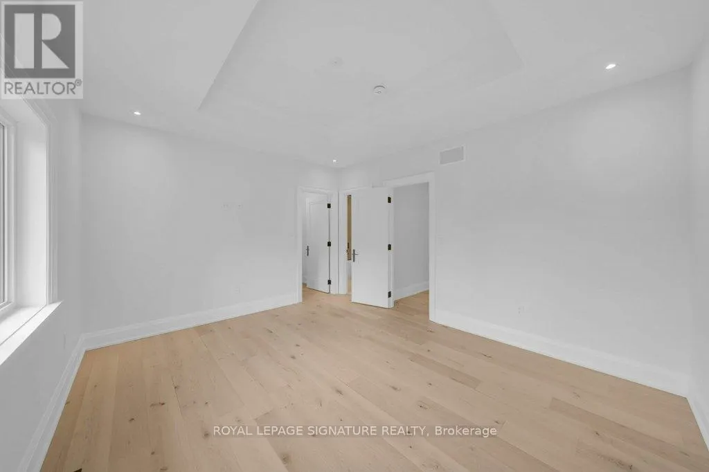 92 HOWARD ROAD