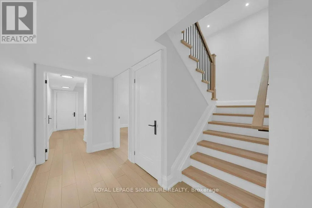 92 HOWARD ROAD