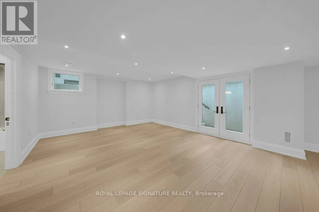 92 HOWARD ROAD