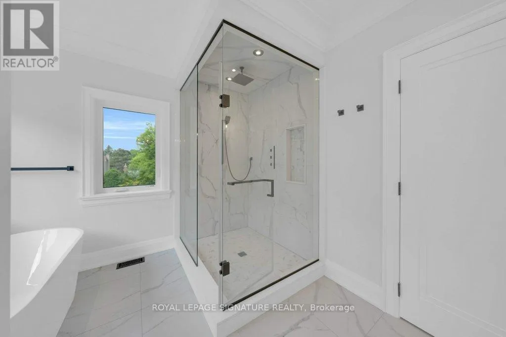 92 HOWARD ROAD