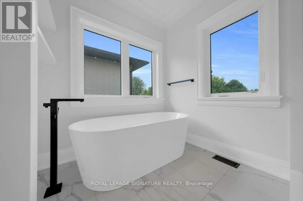 92 HOWARD ROAD