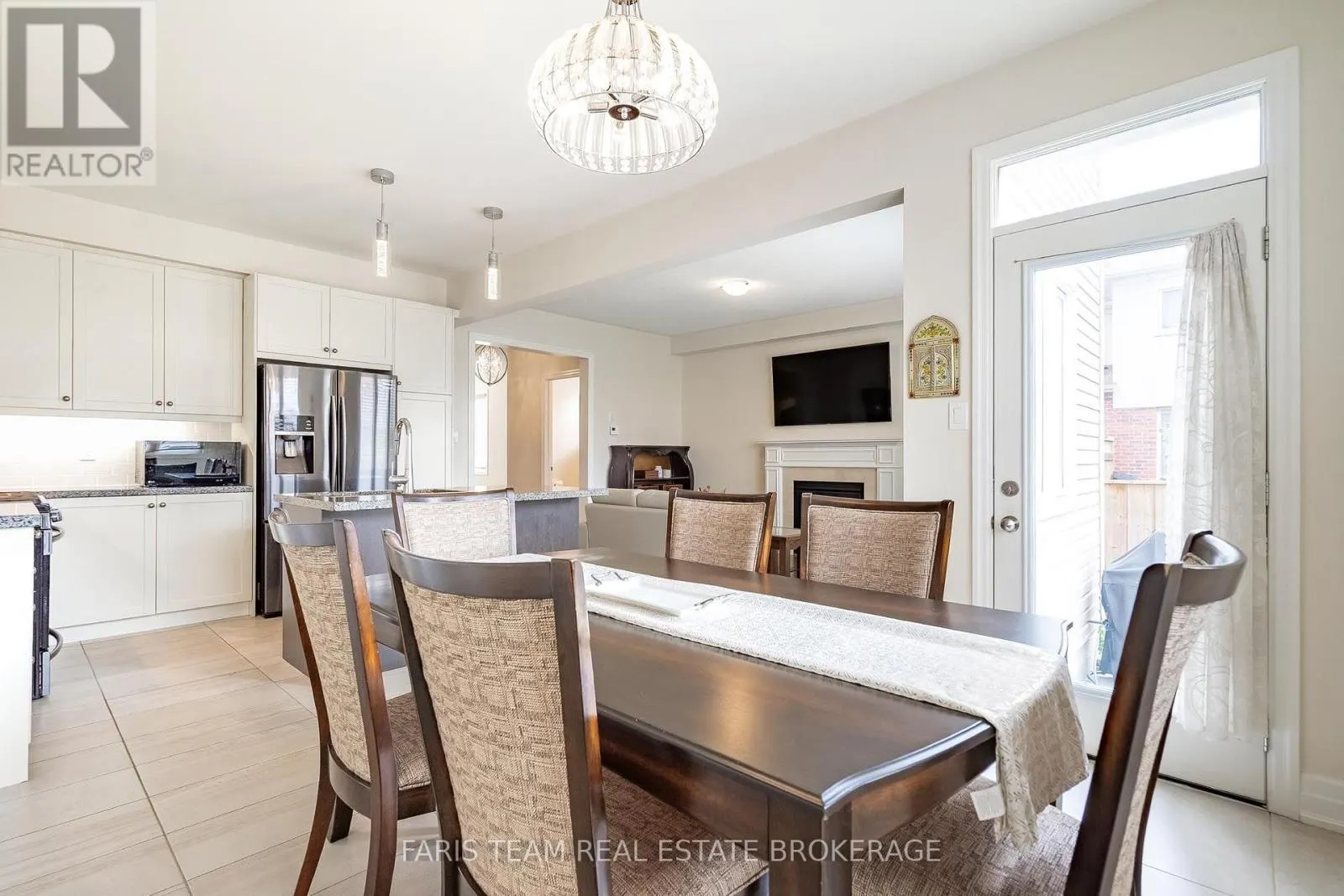 3 HUTTON CRESCENT