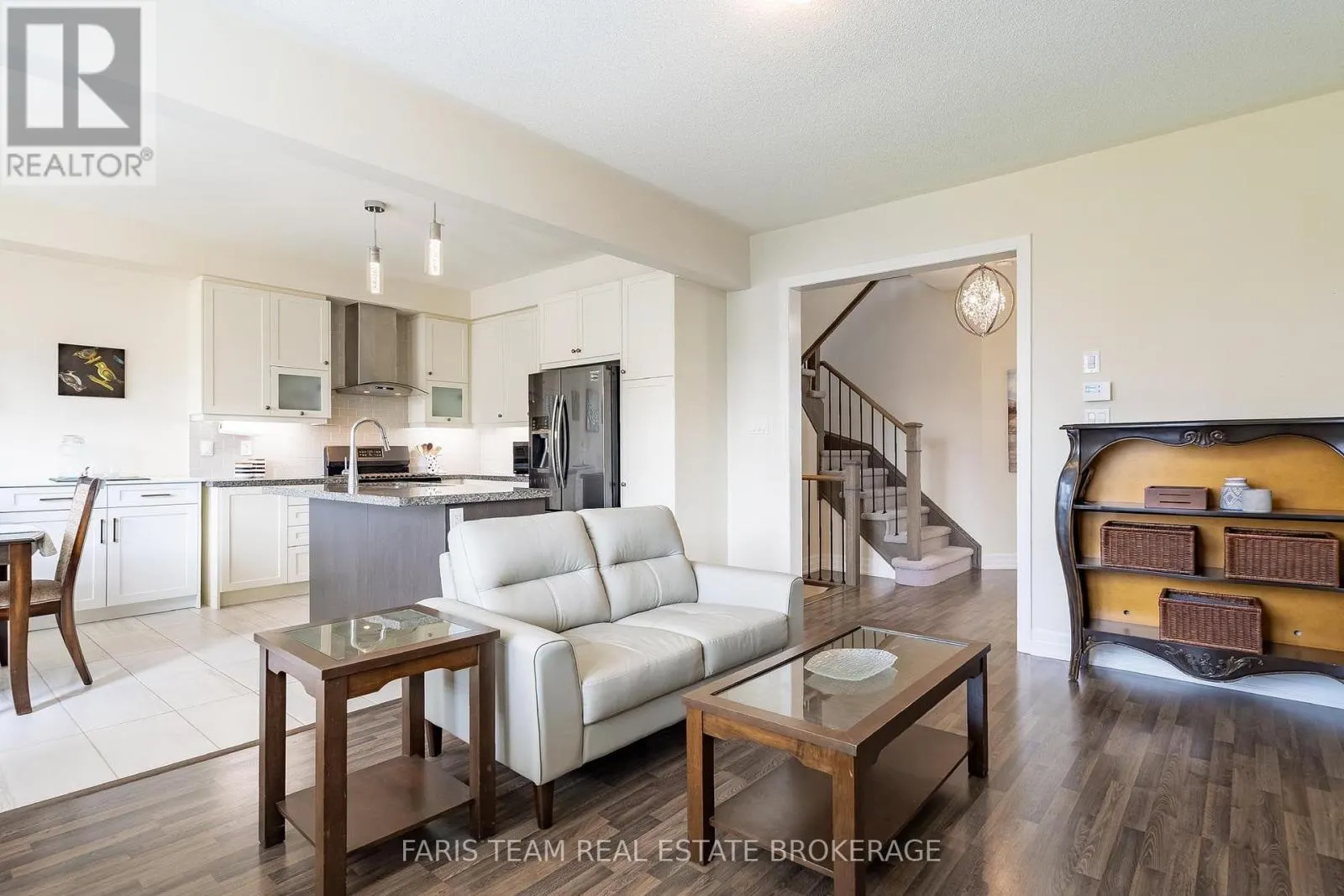 3 HUTTON CRESCENT