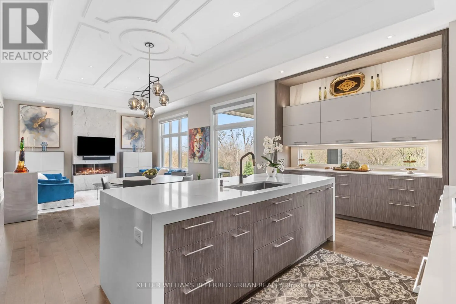 61 RIA COURT