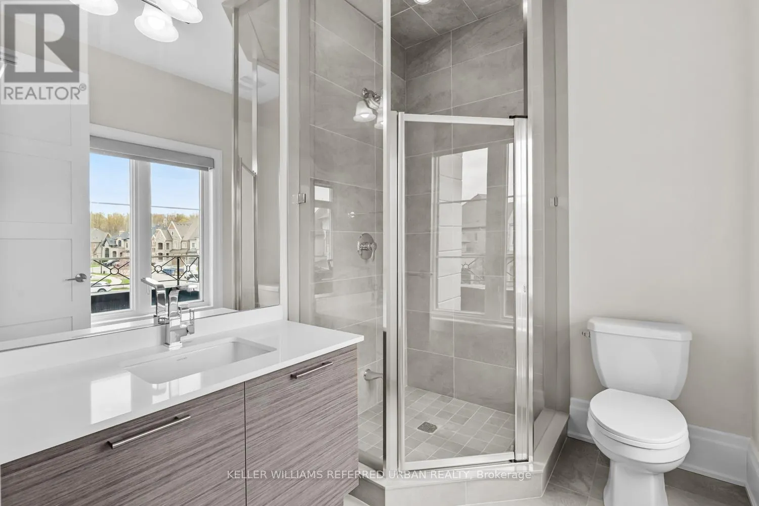 61 RIA COURT