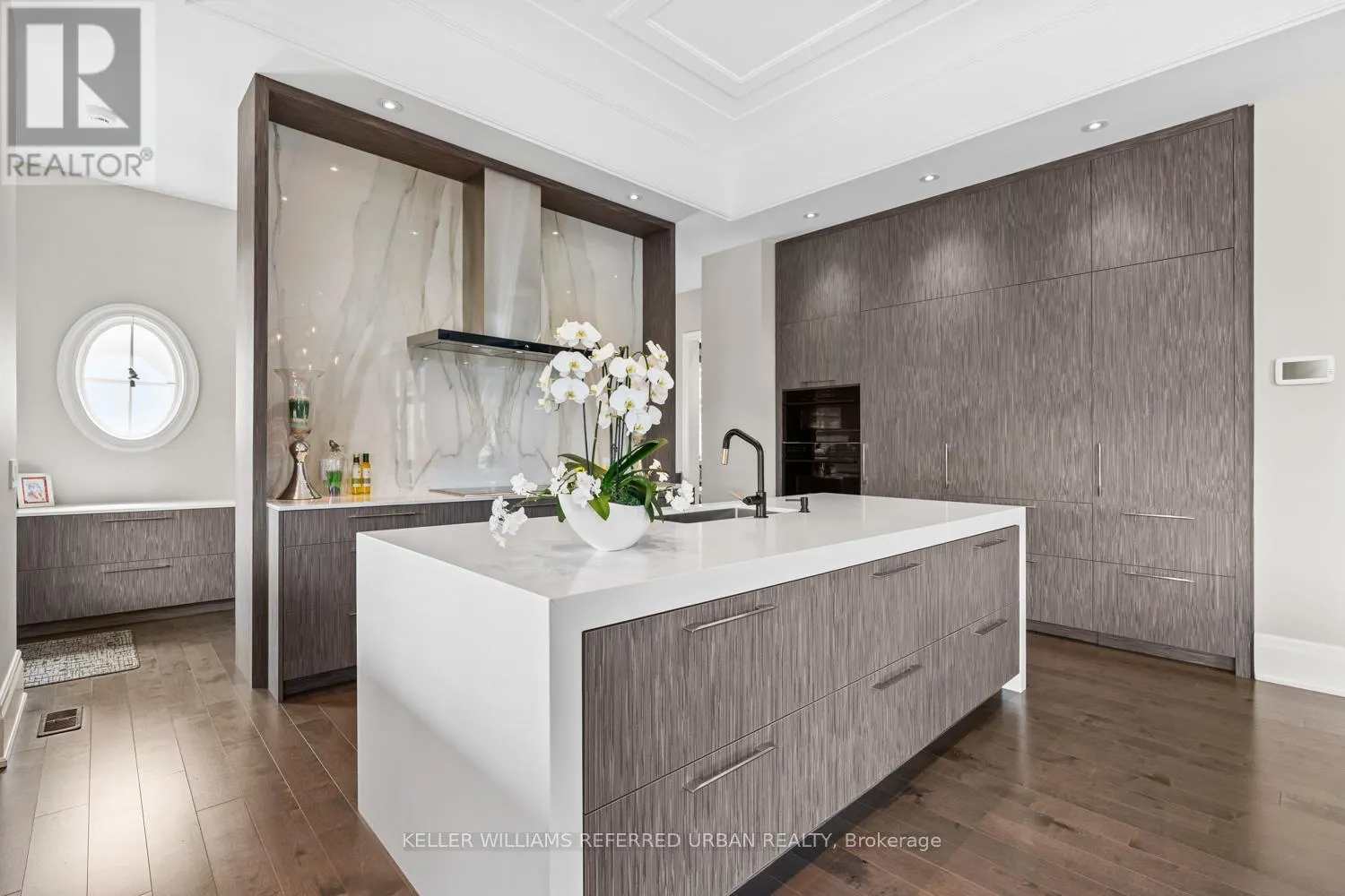 61 RIA COURT