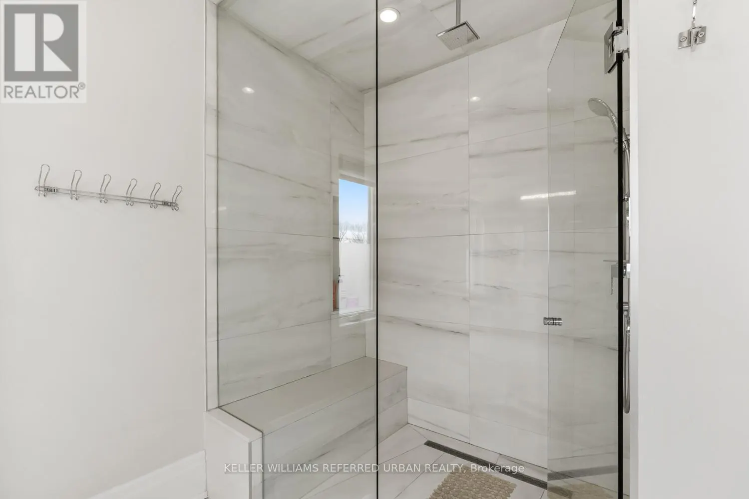 61 RIA COURT