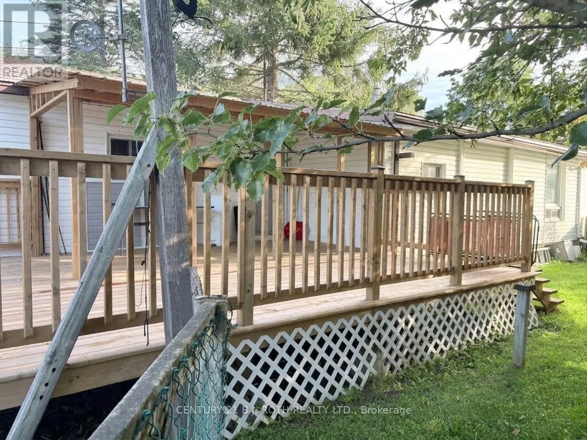 10 SHAMROCK CRESCENT