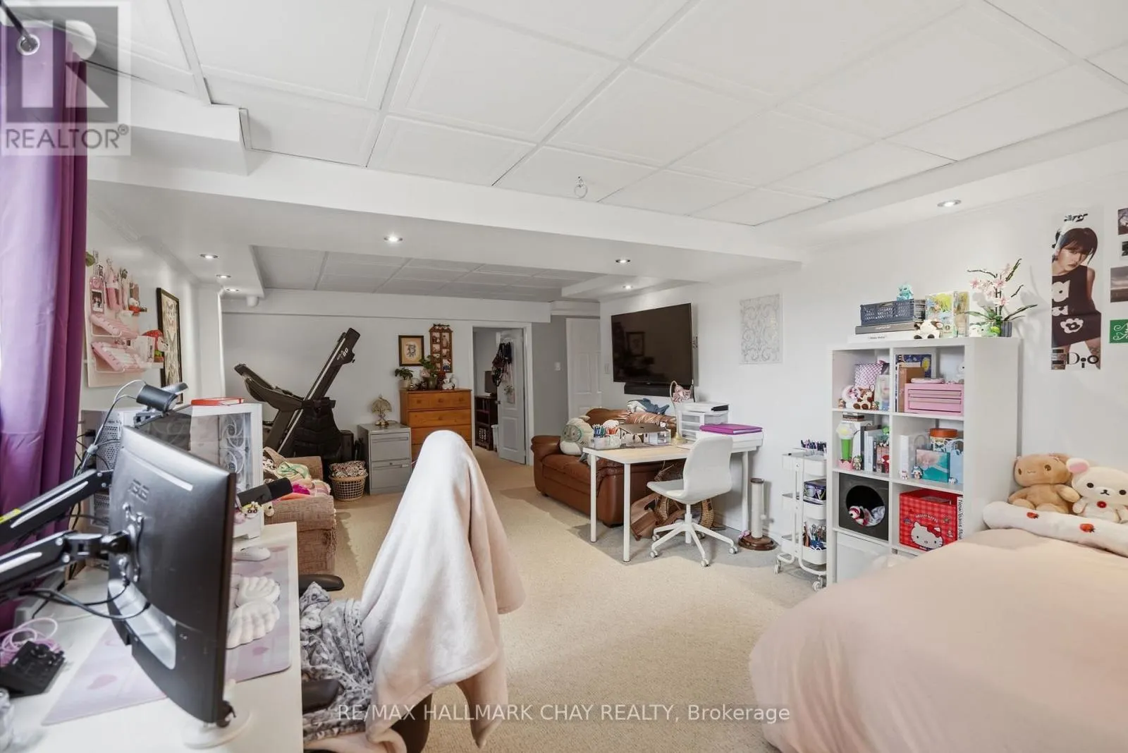 17 ARMEDA CLOW CRESCENT