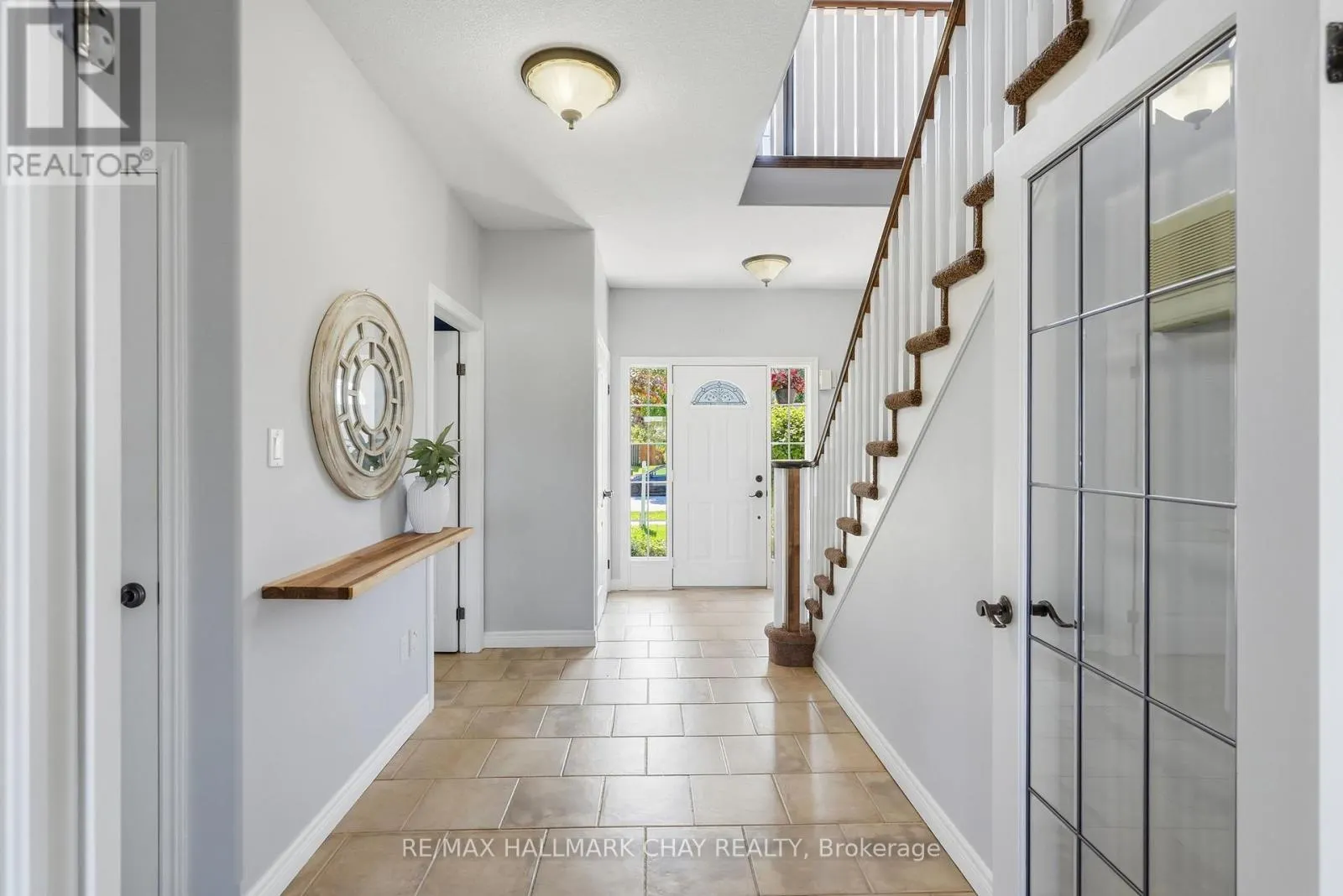 17 ARMEDA CLOW CRESCENT