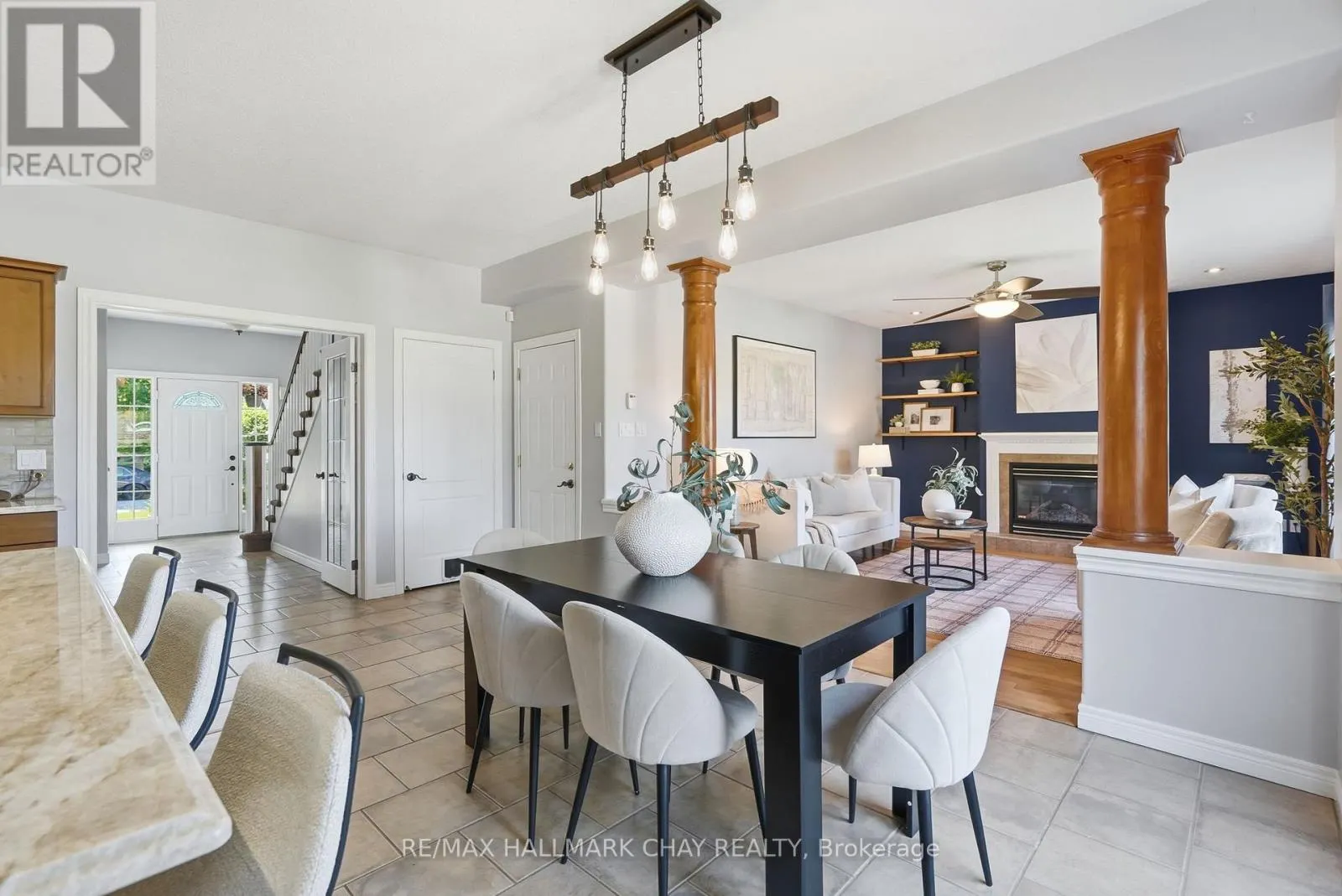 17 ARMEDA CLOW CRESCENT