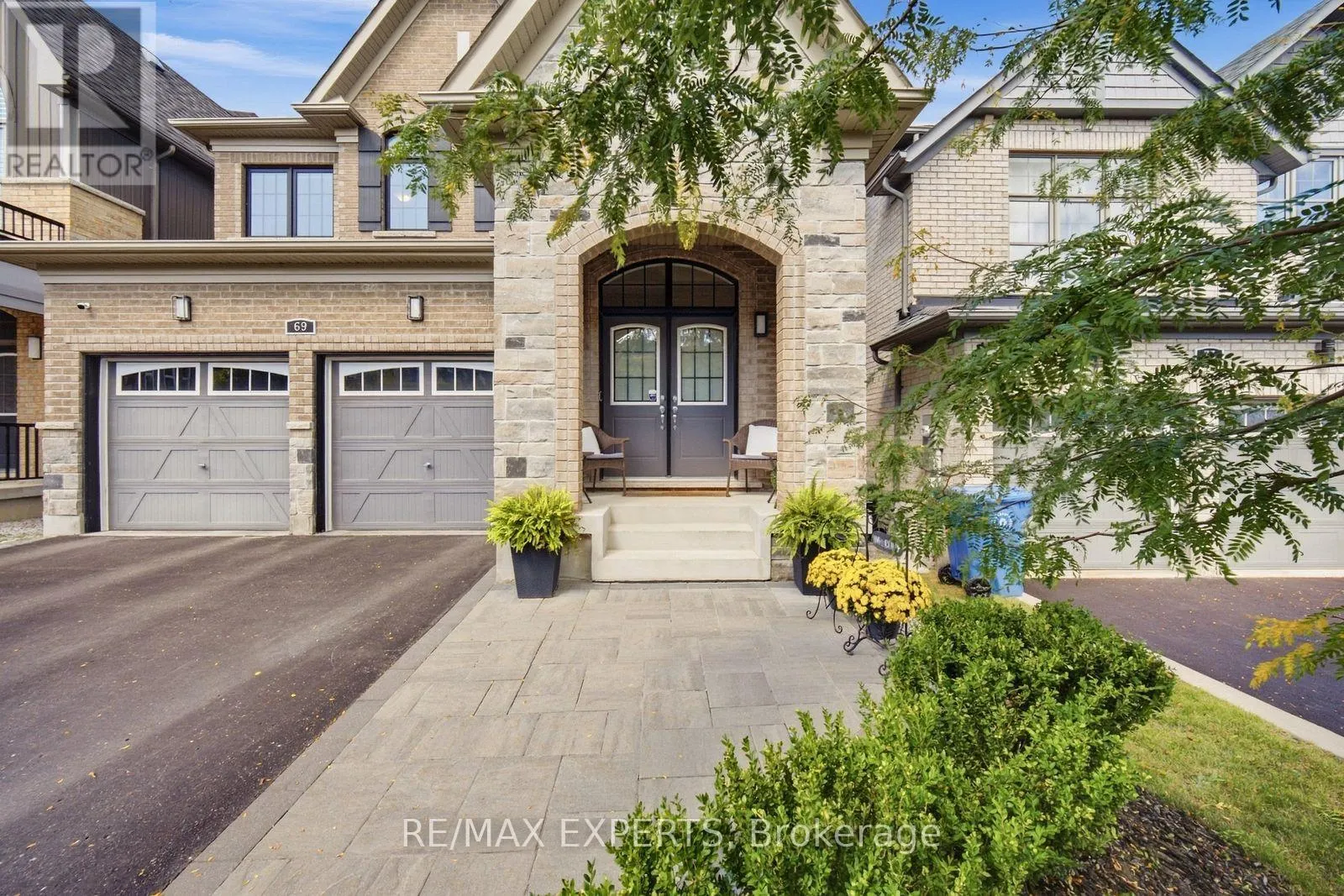 69 LEADEN HALL DRIVE