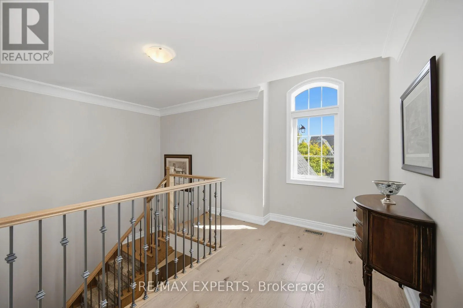 69 LEADEN HALL DRIVE