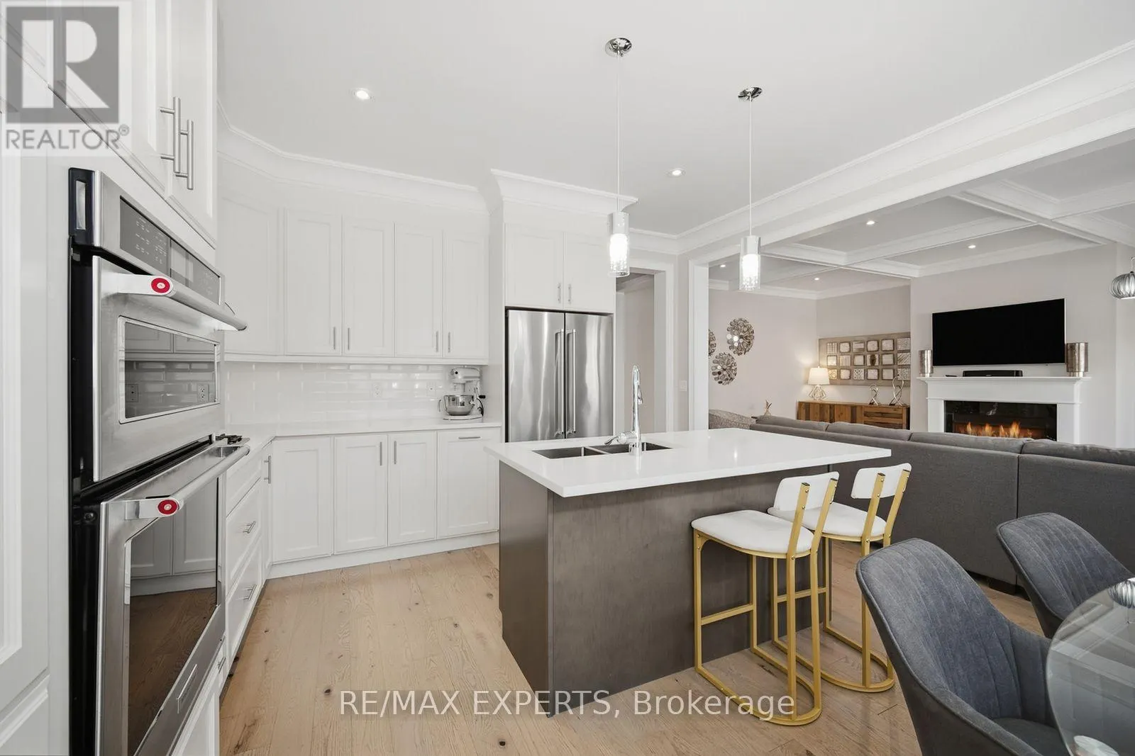 69 LEADEN HALL DRIVE