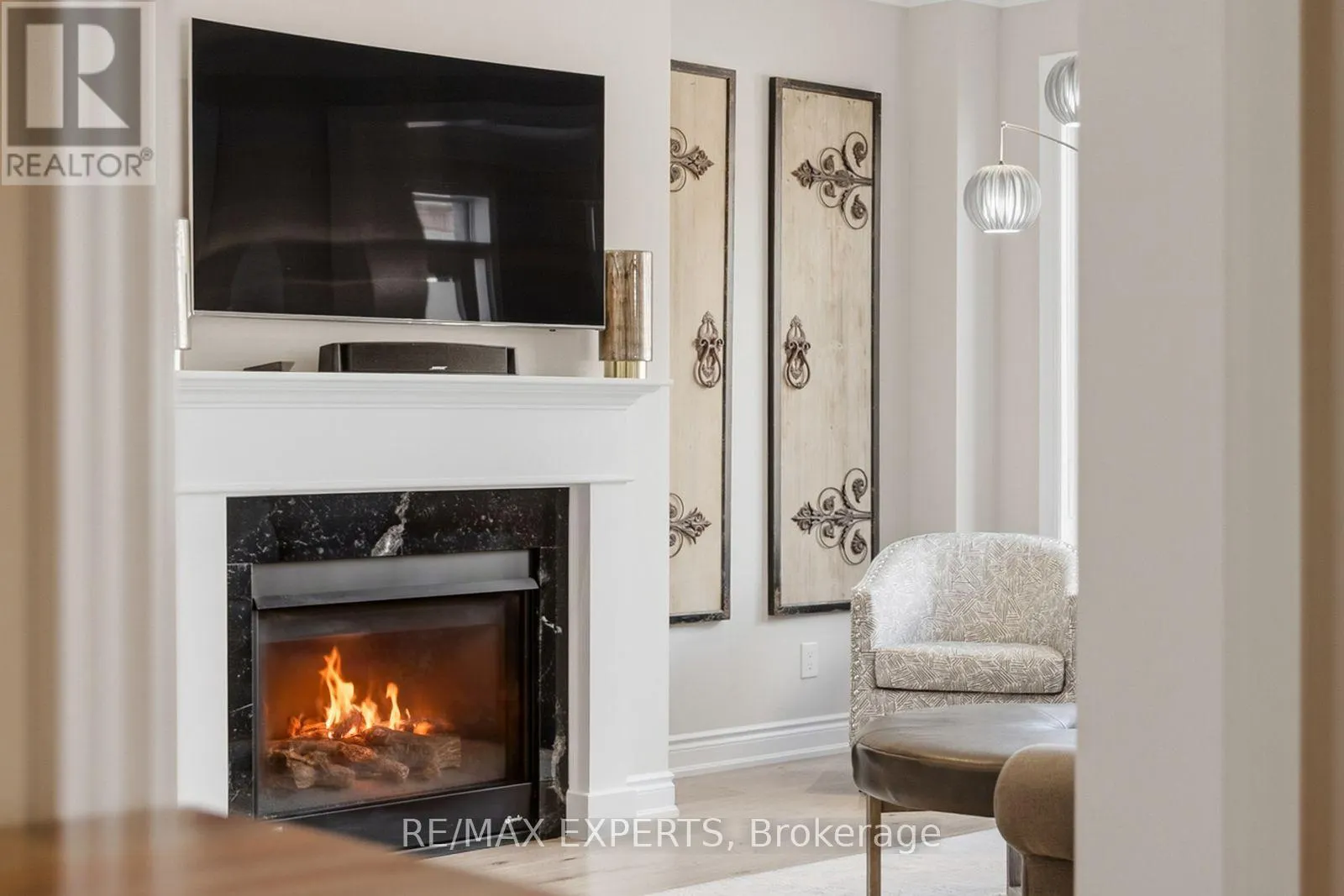 69 LEADEN HALL DRIVE