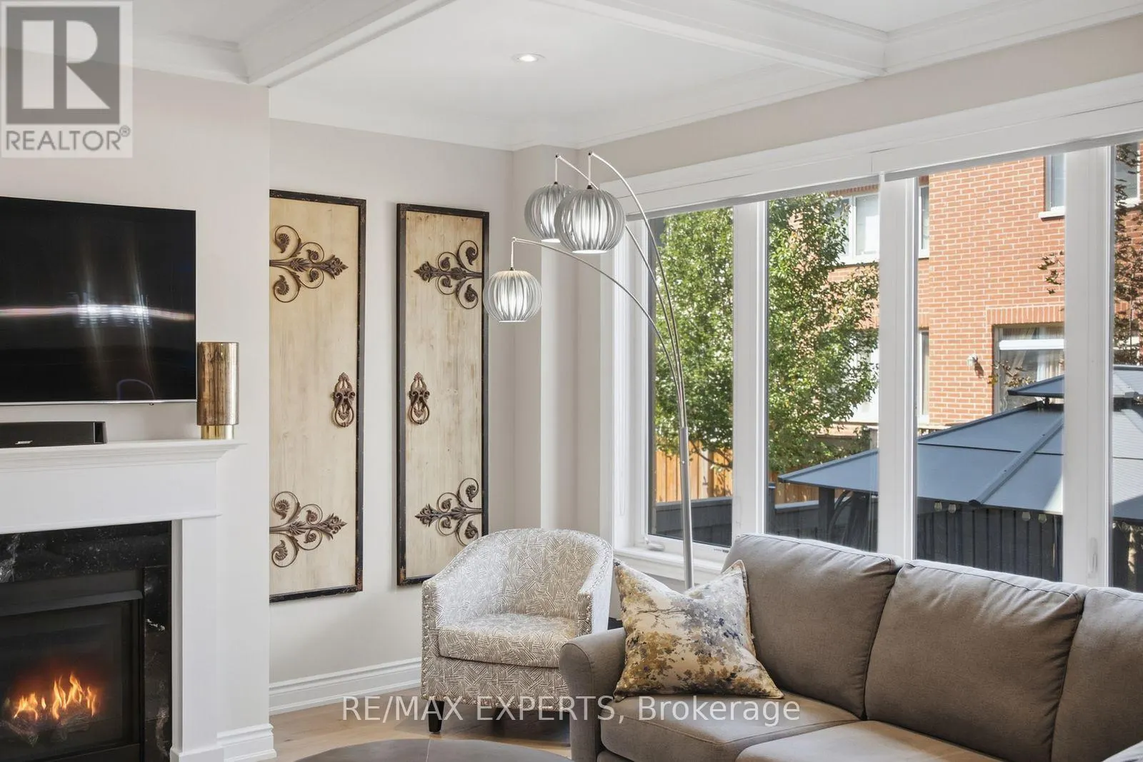 69 LEADEN HALL DRIVE