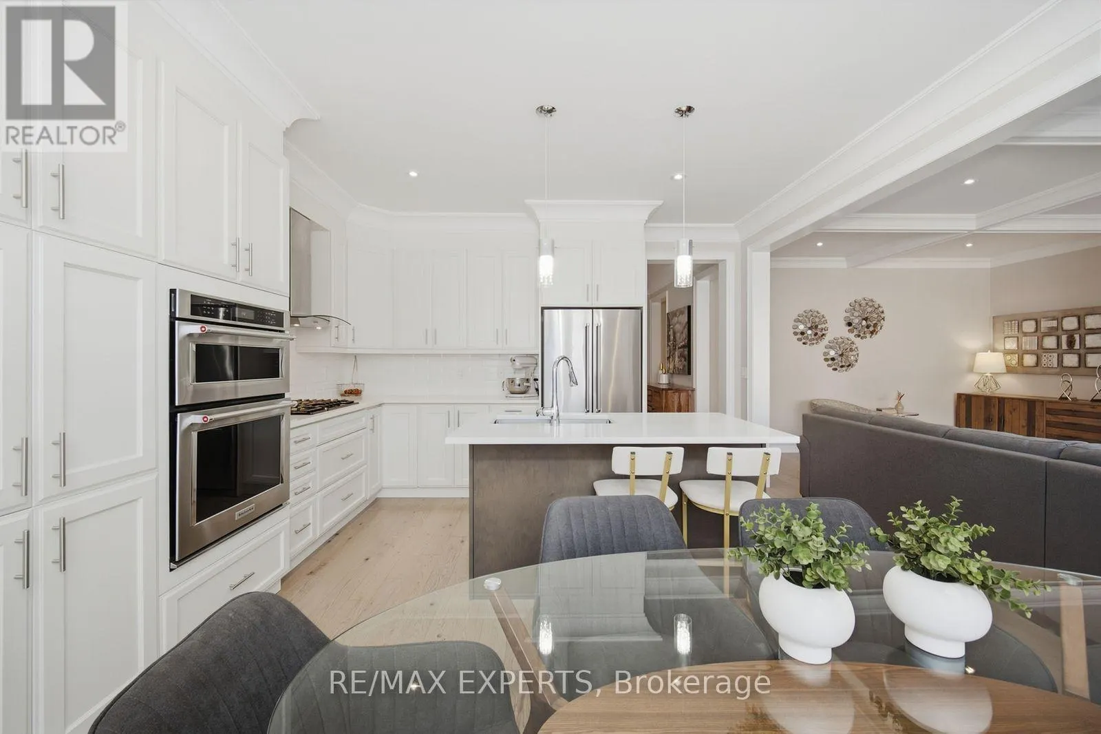 69 LEADEN HALL DRIVE