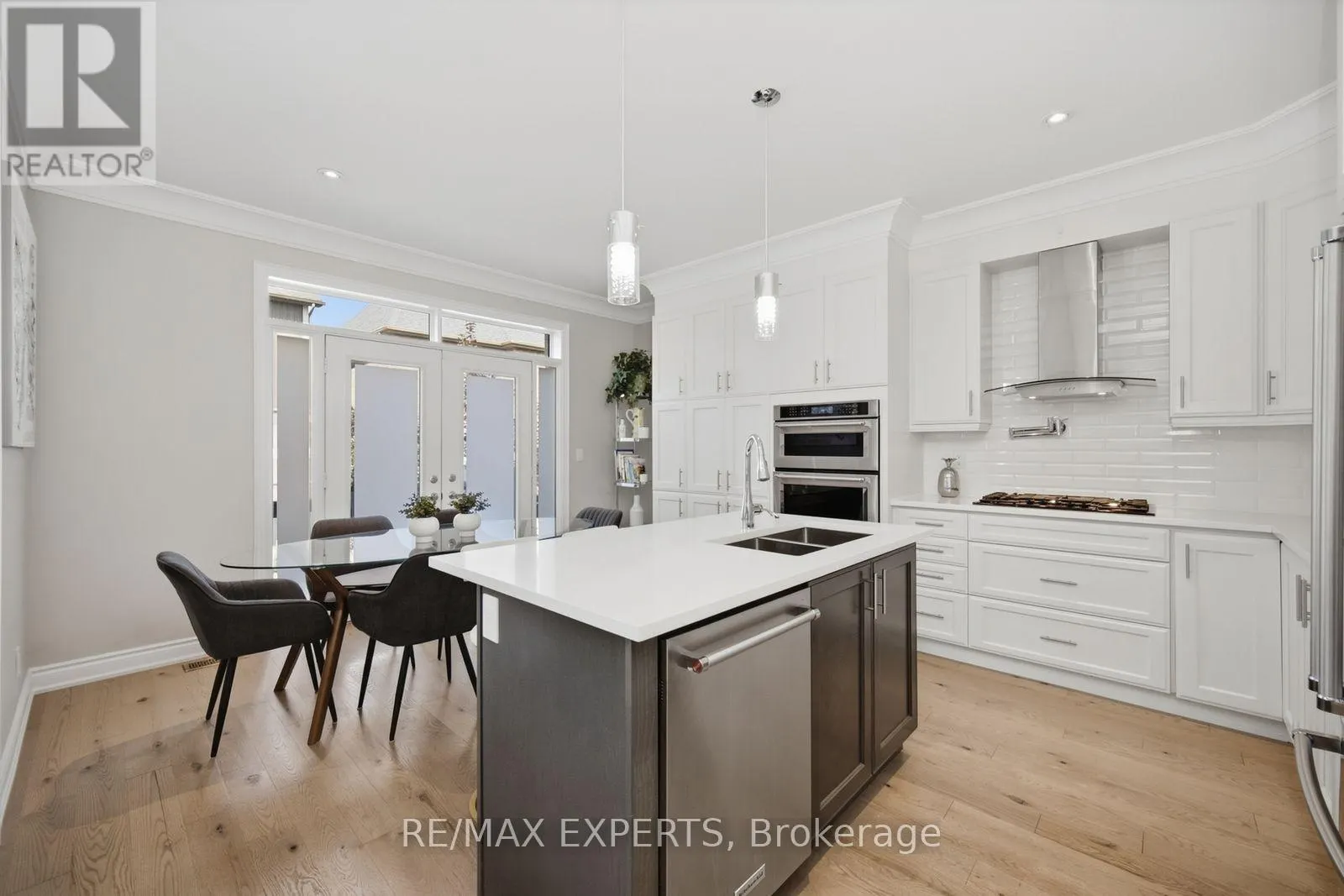 69 LEADEN HALL DRIVE