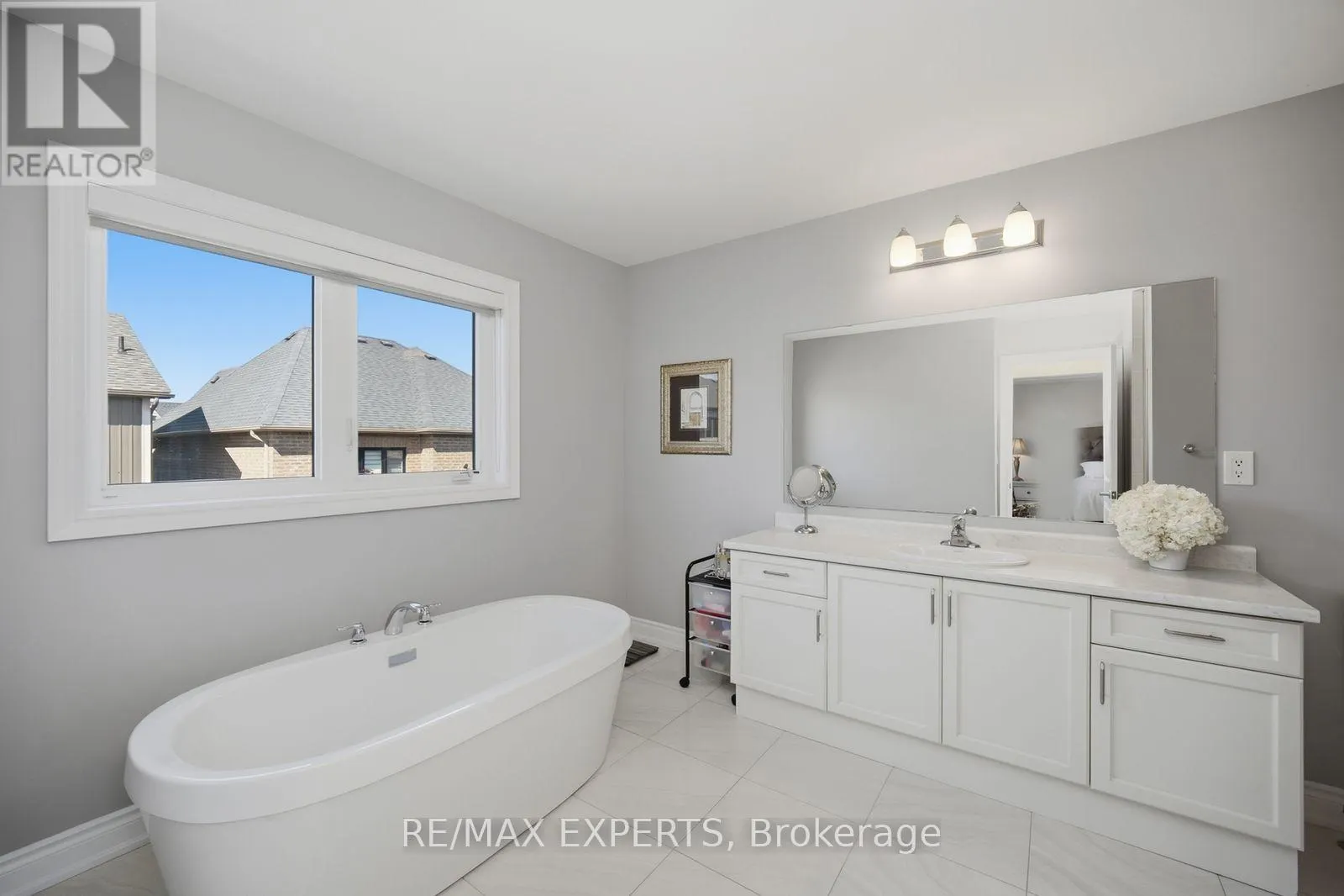 69 LEADEN HALL DRIVE