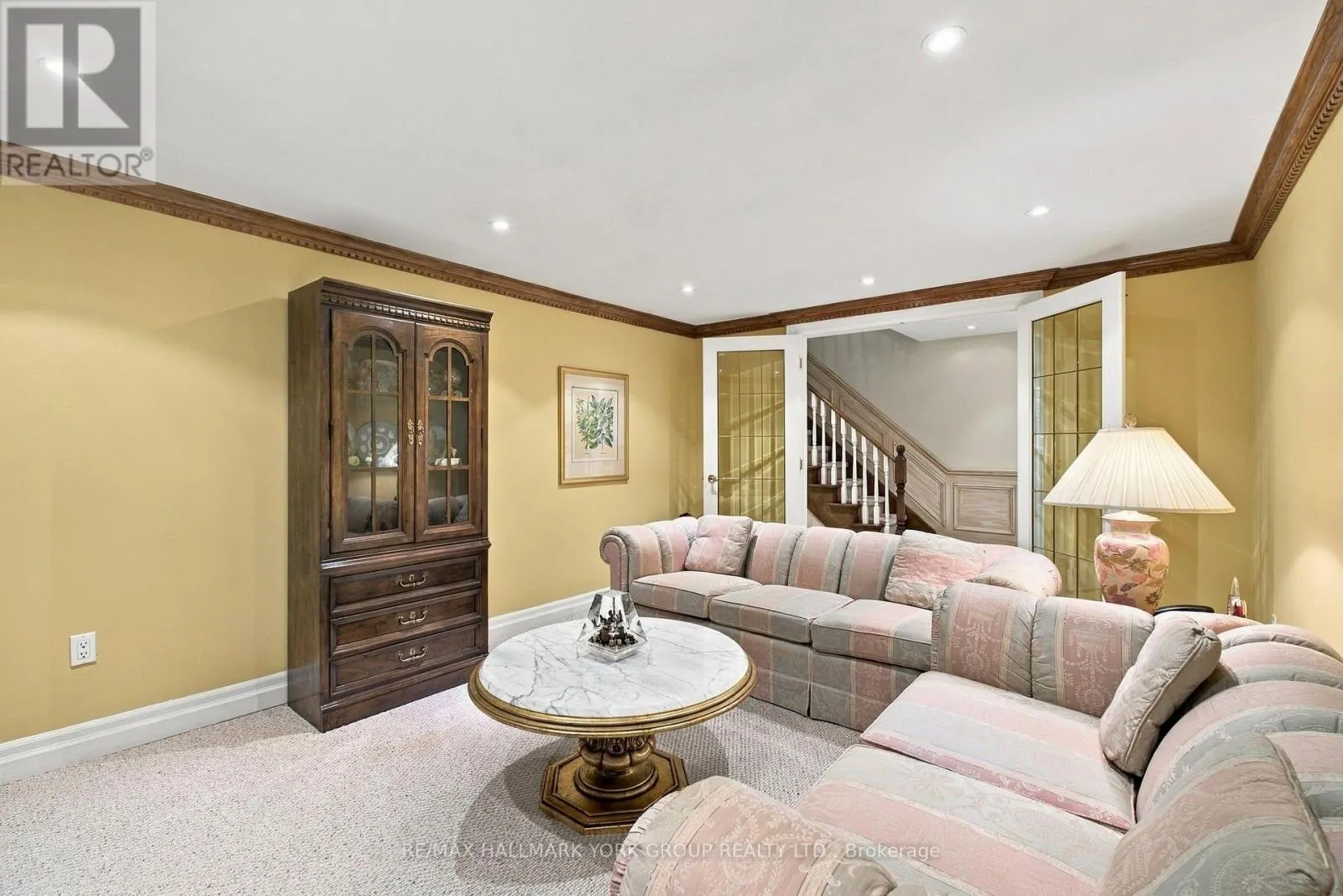 422 FALCONWOOD HOLLOW