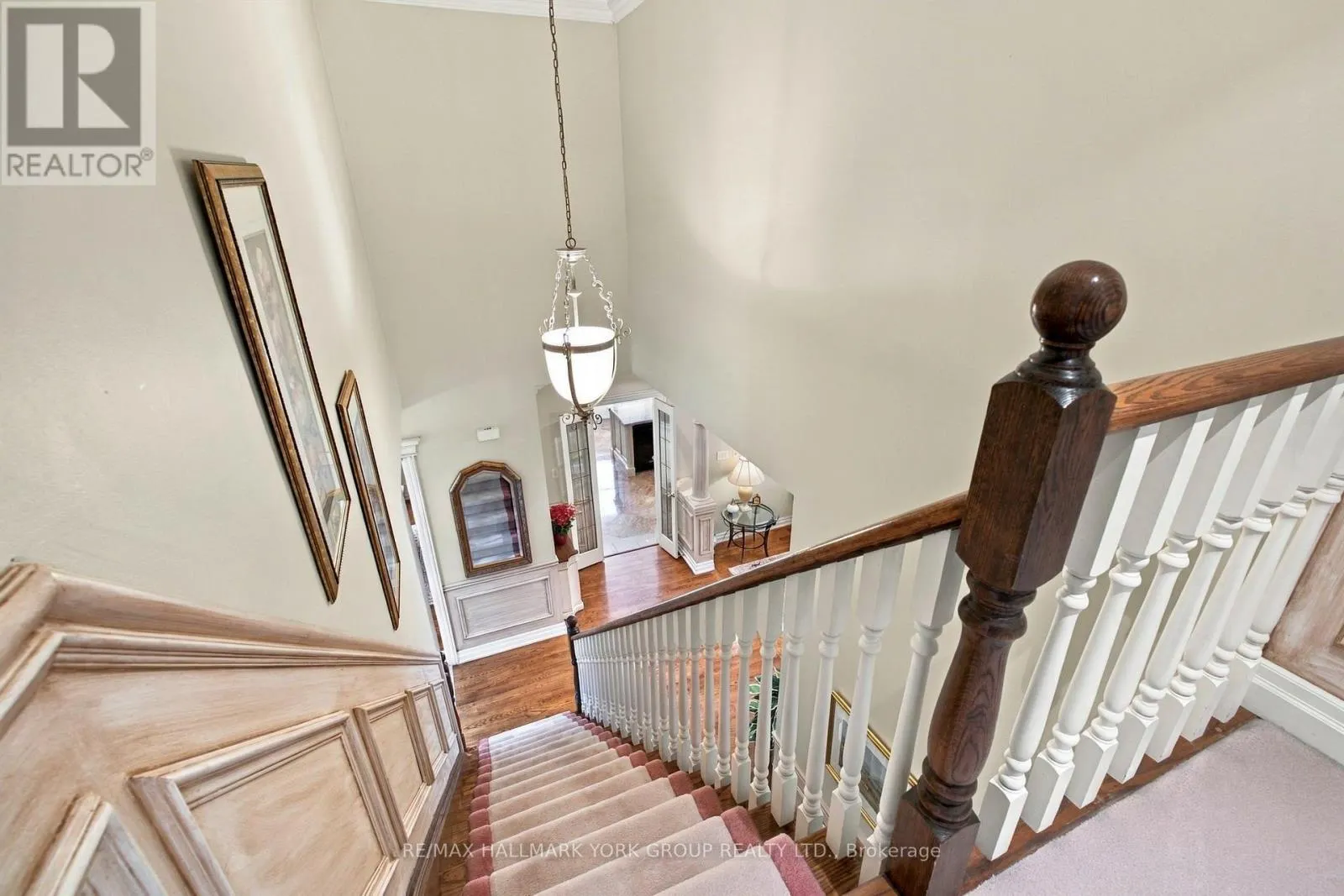 422 FALCONWOOD HOLLOW