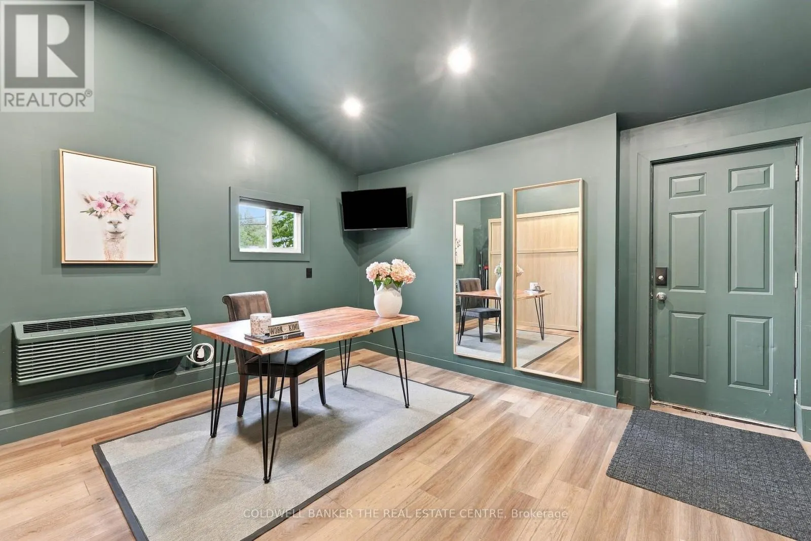 968 METRO ROAD N
