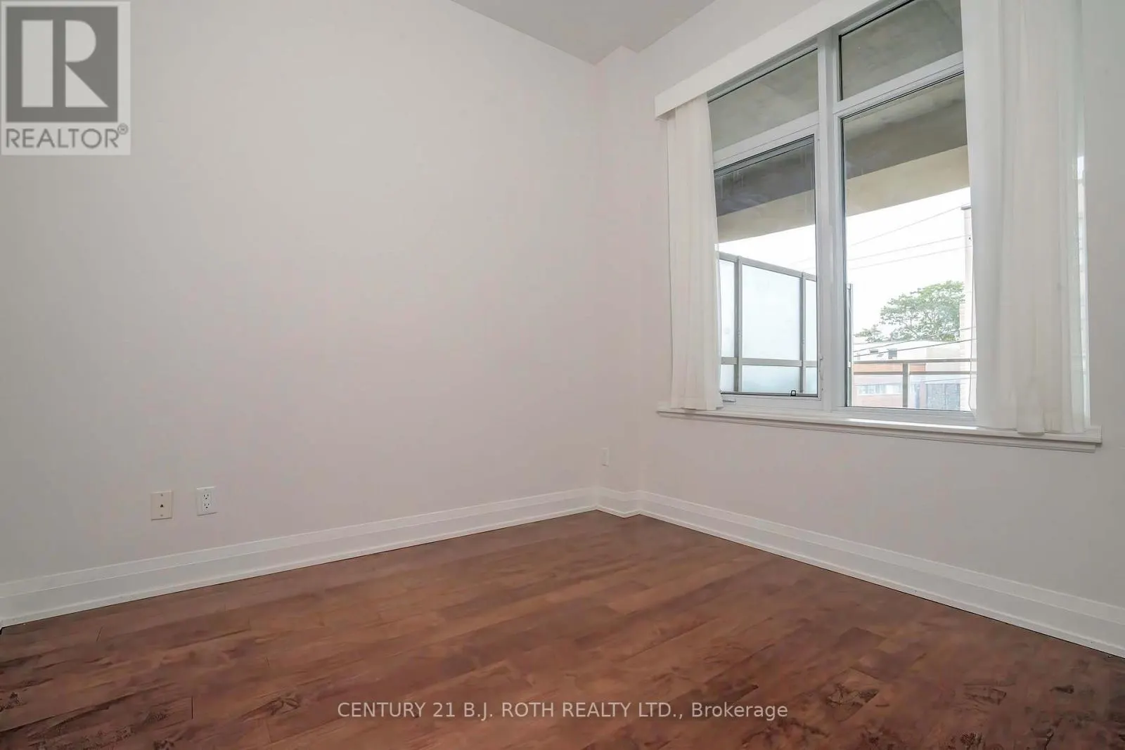 313 - 15277 YONGE STREET S