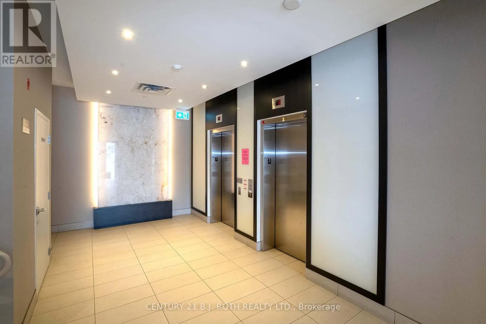 313 - 15277 YONGE STREET S