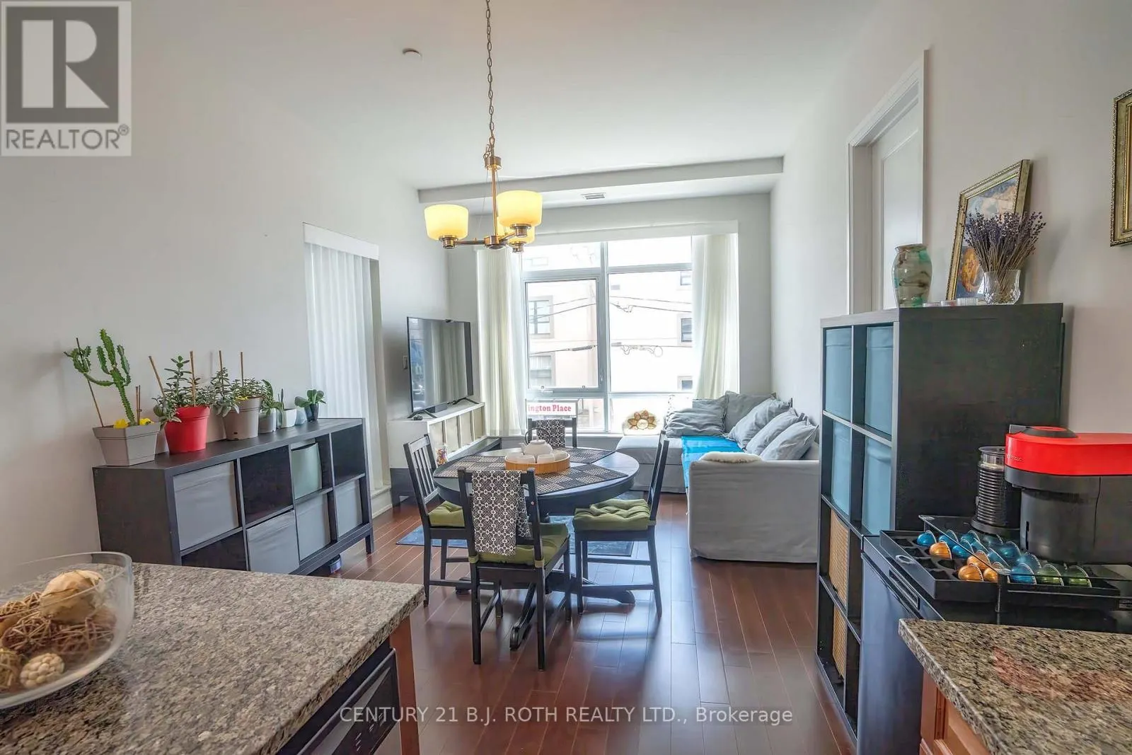 313 - 15277 YONGE STREET S