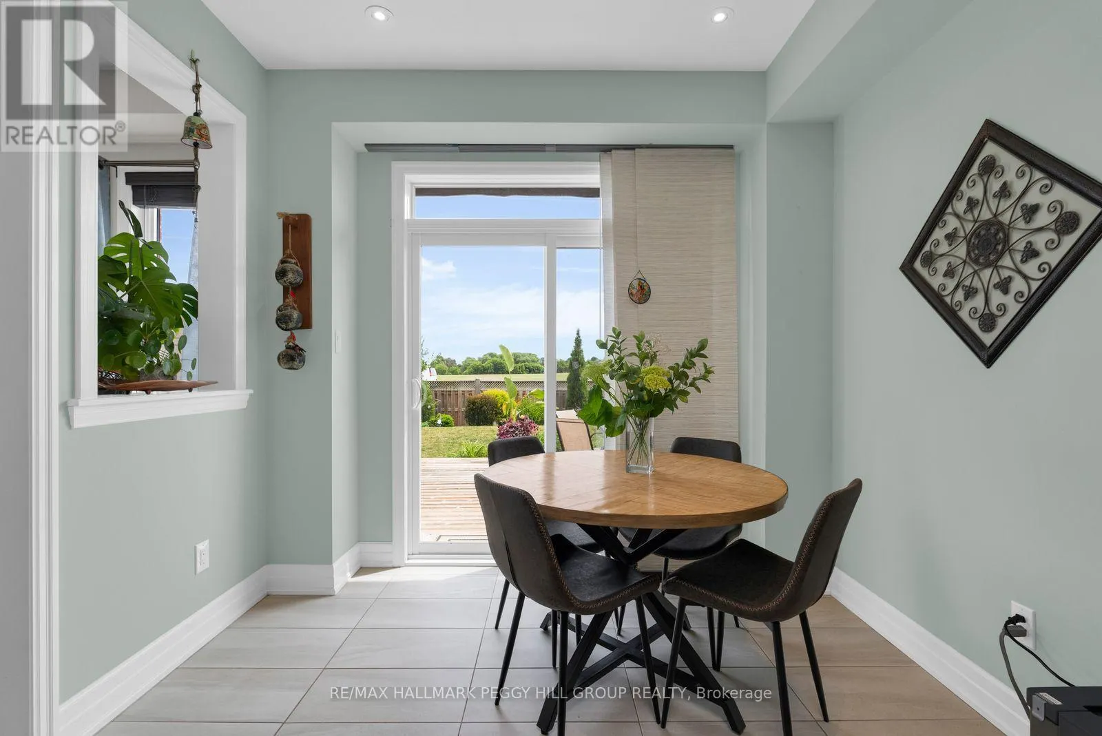 15 WAGNER CRESCENT