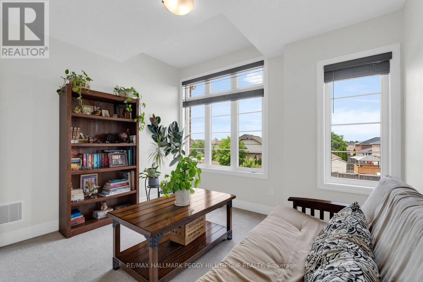 15 WAGNER CRESCENT