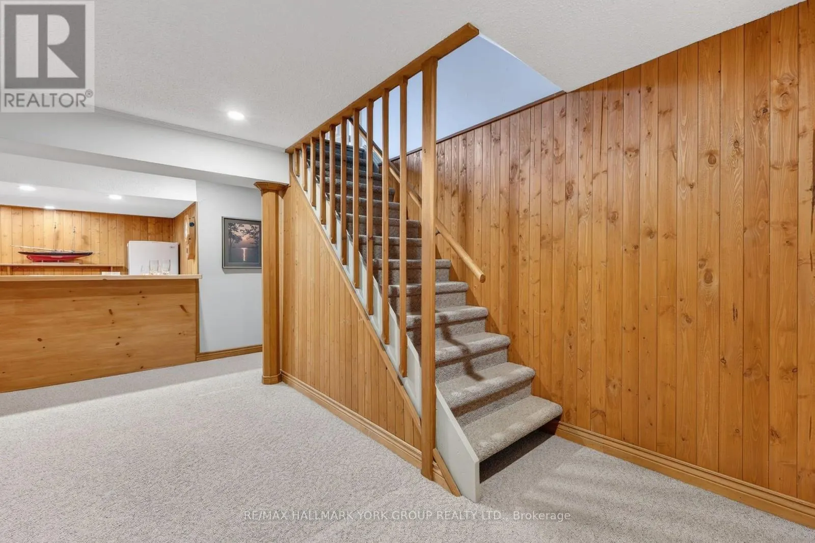 8 GRANT COURT
