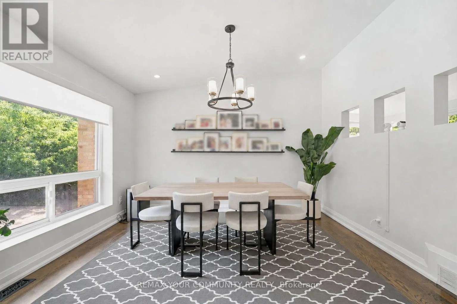 35 IDLESWIFT DRIVE