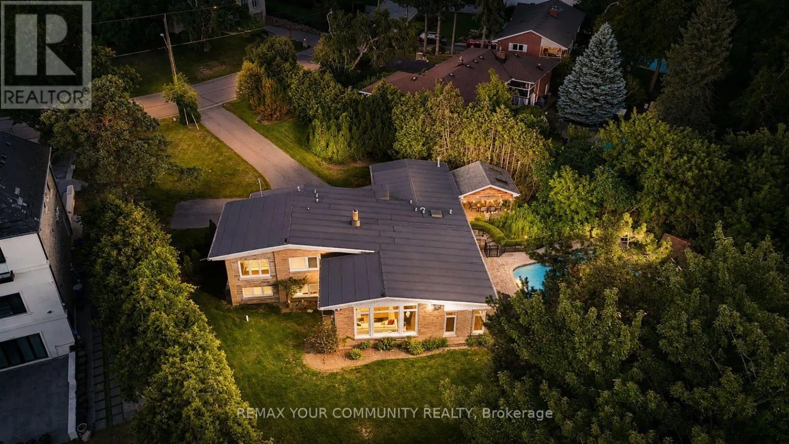 35 IDLESWIFT DRIVE
